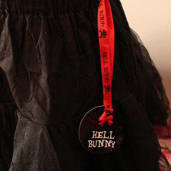 NWT 2000's Hell Bunny Goth Crinoline Petticoats - Picture 3 of 5